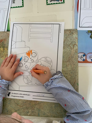 Enfants de TPS/PS en séance EVAR sur le mot stop et les limites corporelles, école Notre Dame de Montebourg, mars 2026